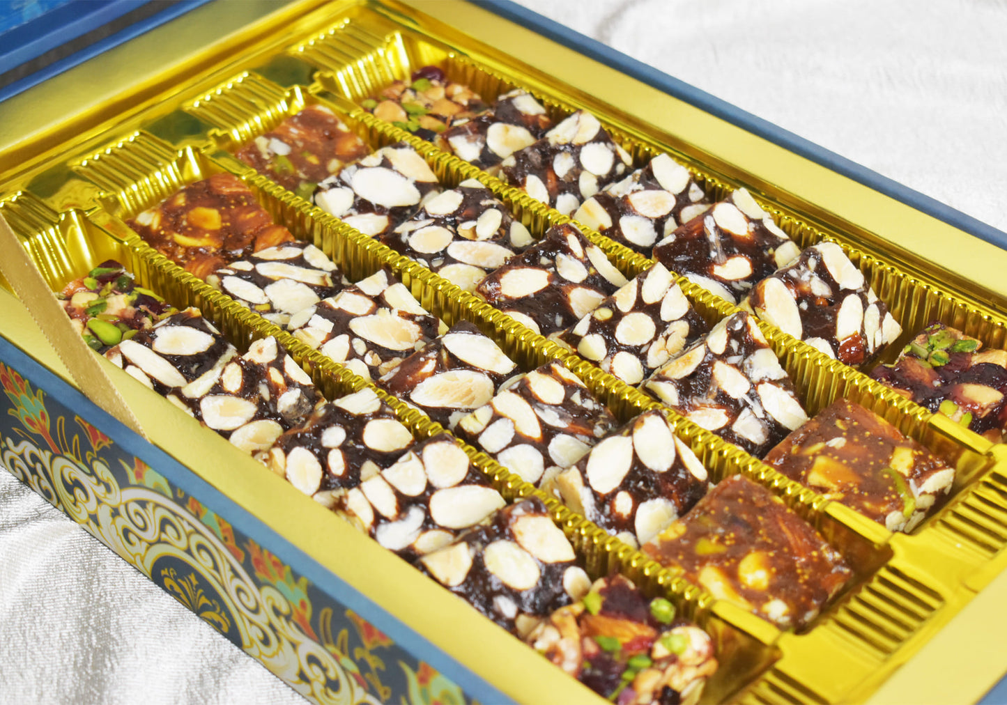 Divine Sweets Hamper OFH024