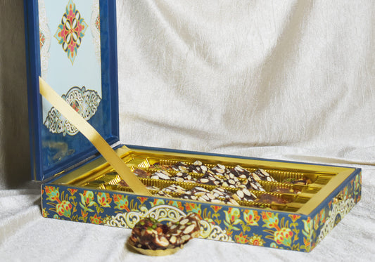 Divine Sweets Hamper OFH024