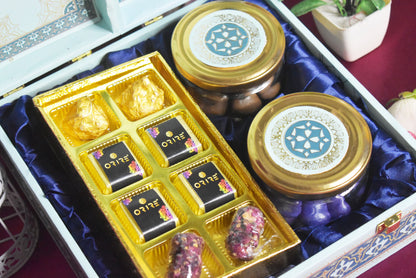 Blue Fleur Hamper OFH009