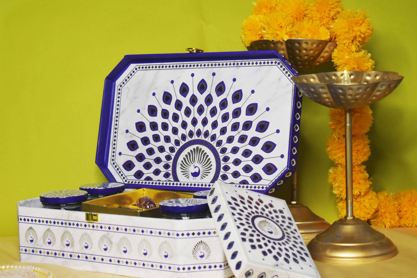 Peacock Grandeur Box OFH002