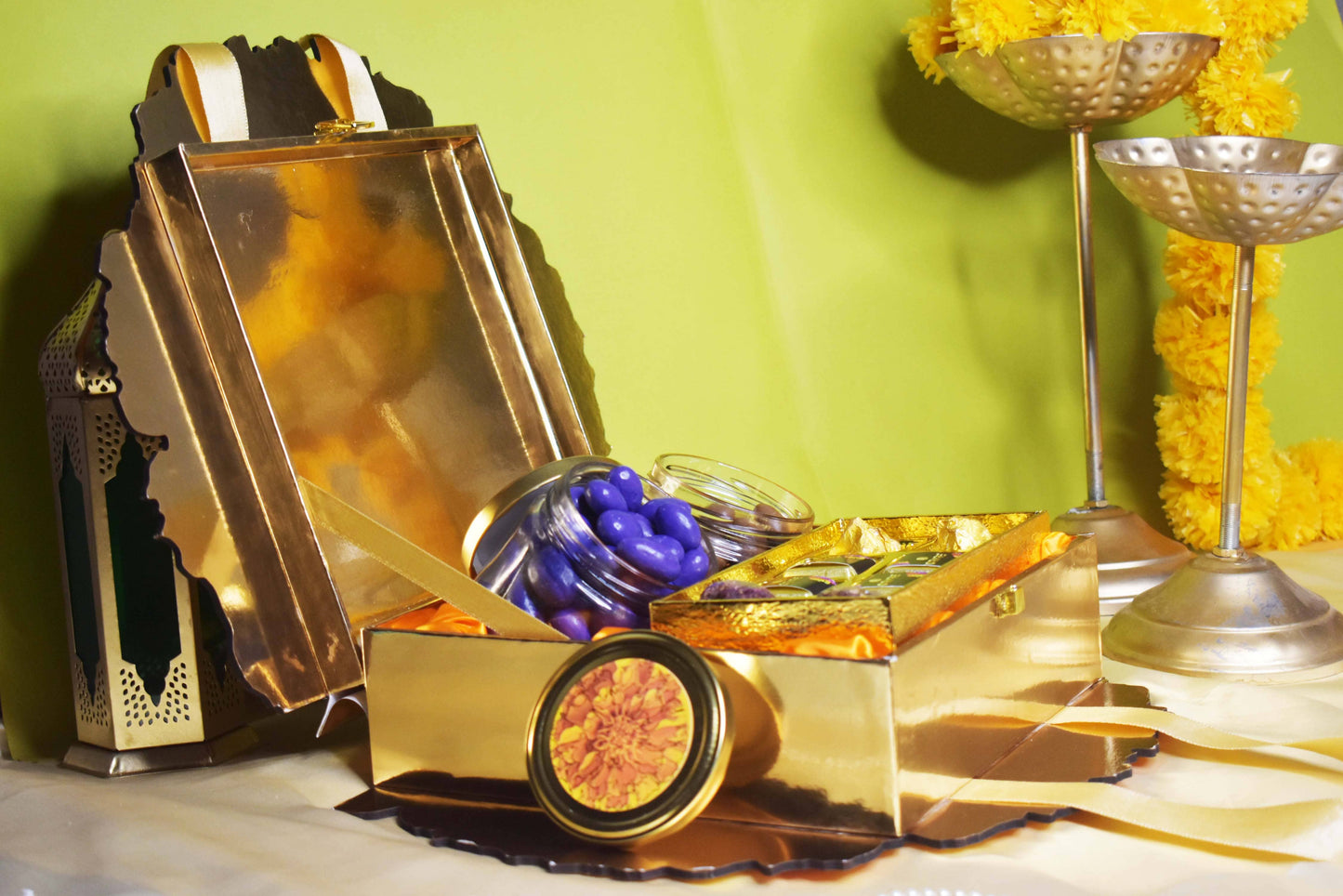 Sunset Petal Hamper OFH011